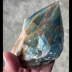 ✨ HP ✨ Lemurian Aquatine Calcite/Brazilian Blue Onyx ✨ Point ✨